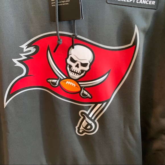 tampa bay buccaneers crucial catch hoodie